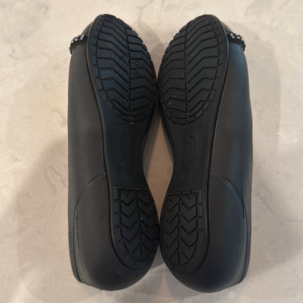 CROCS Women’s Rhinestone Flats Cap Toe Black Size 8 - Picture 6 of 7